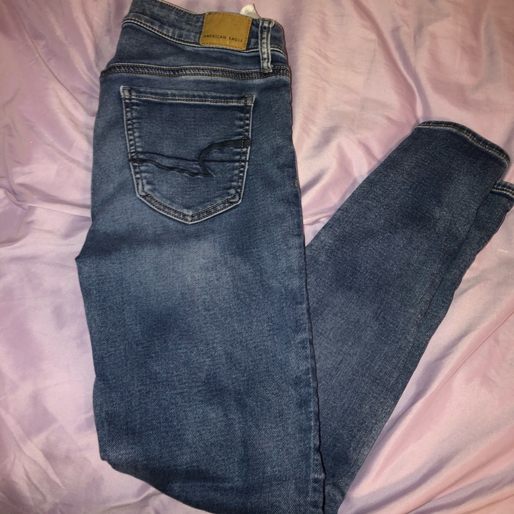 SIZE 4, Short AE Stretchy Skinny Jean